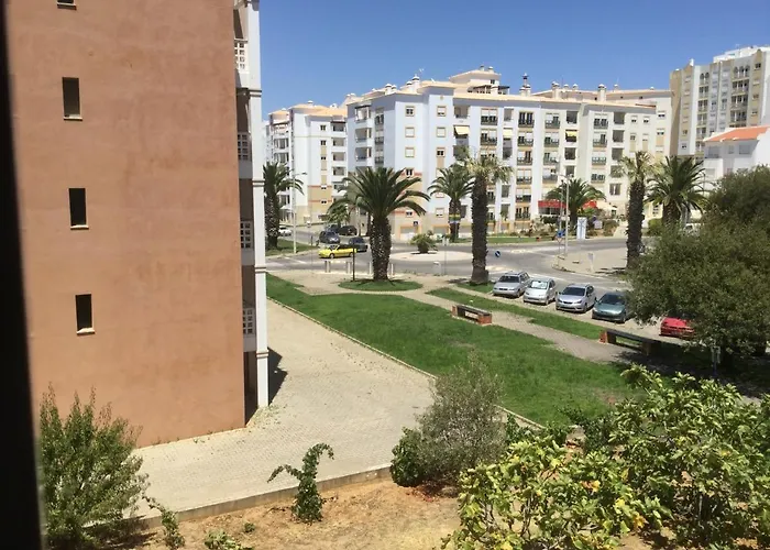 Olinda\'S Two Bedroom Apartment